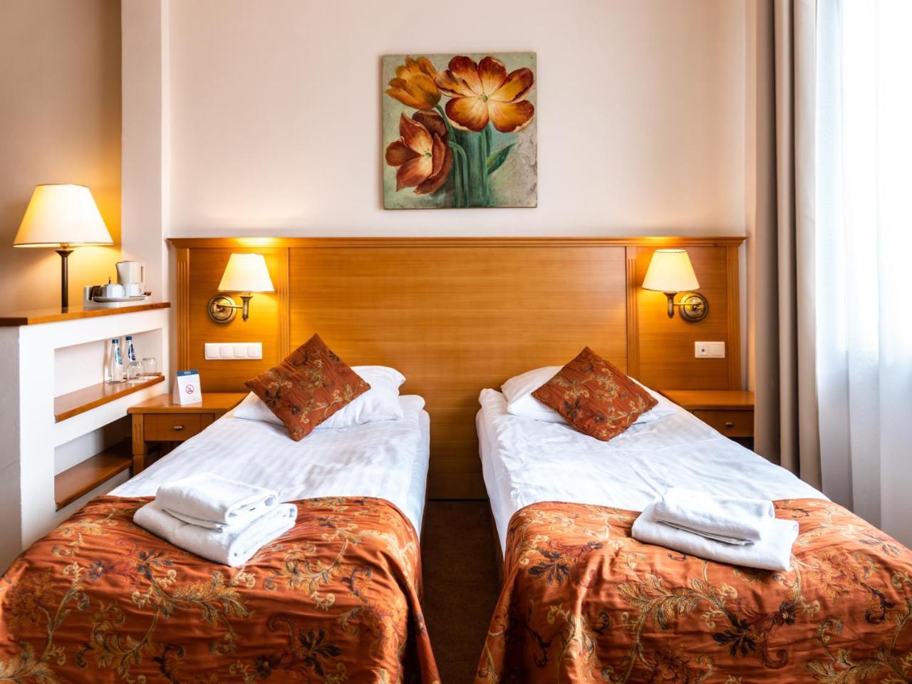 שורשטז'ין Eco Active Resort Pieniny מראה חיצוני תמונה