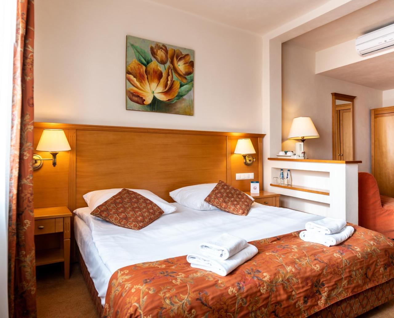 שורשטז'ין Eco Active Resort Pieniny מראה חיצוני תמונה